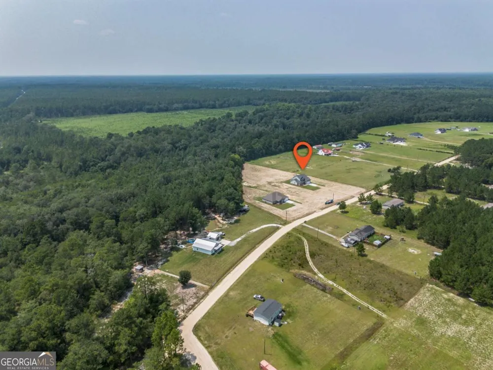 523 S T Morris RD NE Ludowici, GA 31316