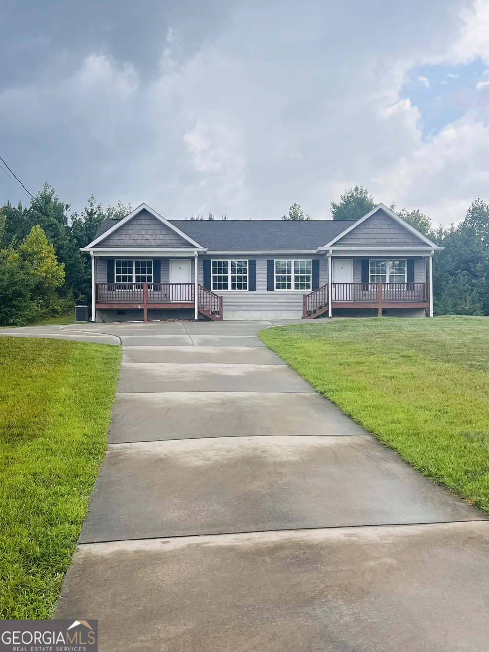 2738 Rauschenberg RD Dalton, GA 30721
