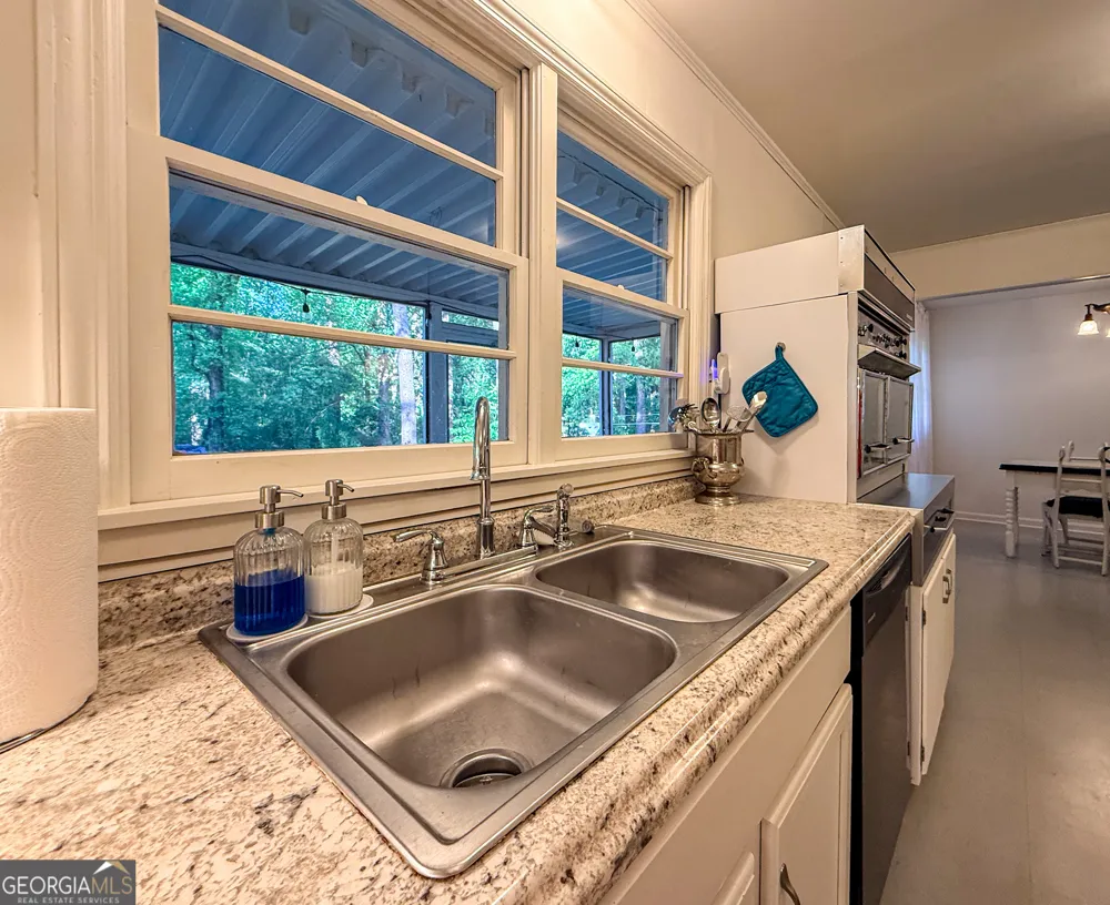 3729 Duncan Bridge RD Cornelia, GA 30531