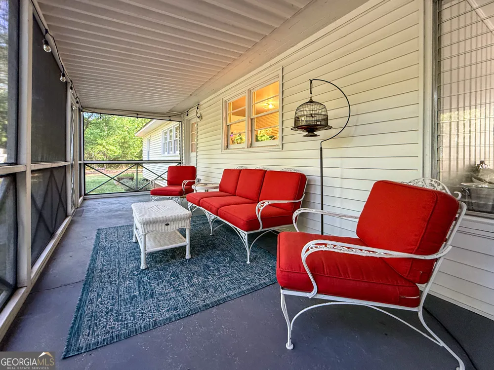 3729 Duncan Bridge RD Cornelia, GA 30531