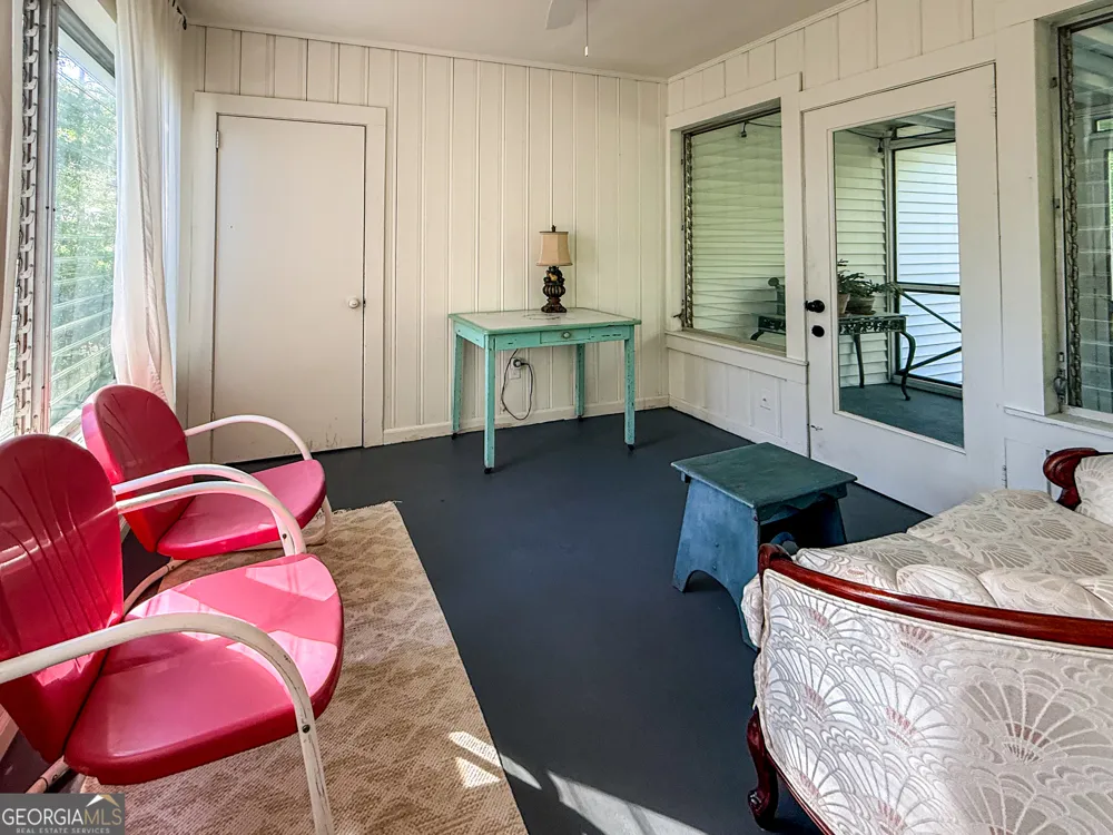3729 Duncan Bridge RD Cornelia, GA 30531