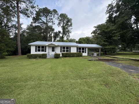 320 6th AVE