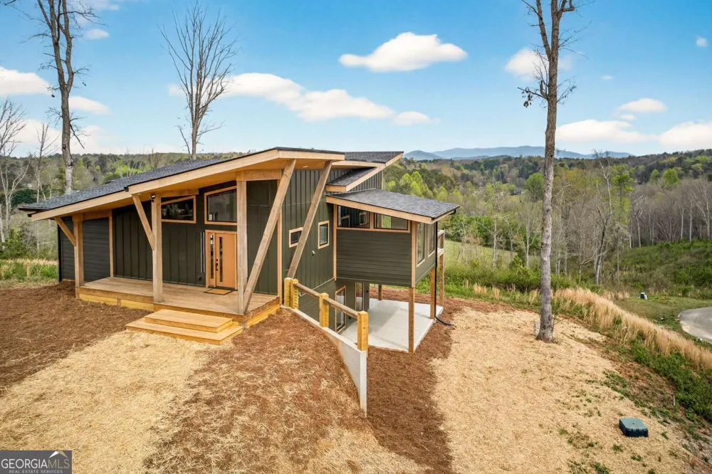 251 Mystic DR Ellijay, GA 30540
