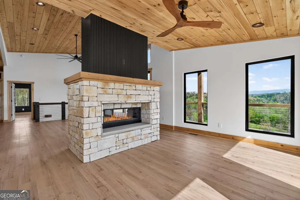 251 Mystic DR Ellijay, GA 30540
