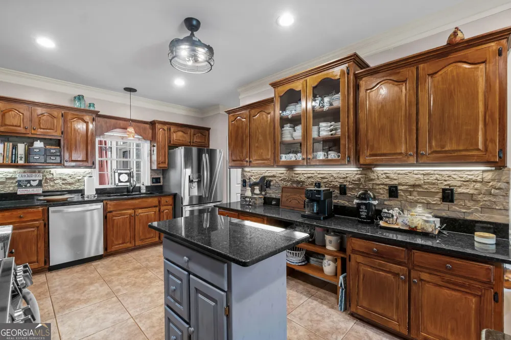 3204 Reavis Mountain RD Ball Ground, GA 30107