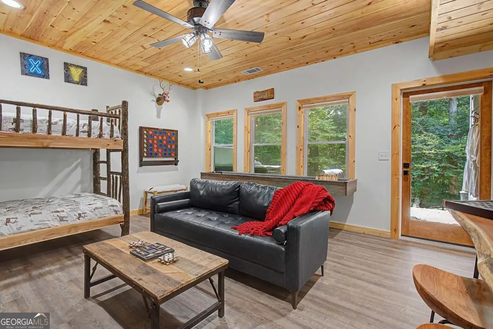 67 Citrine CT Ellijay, GA 30540