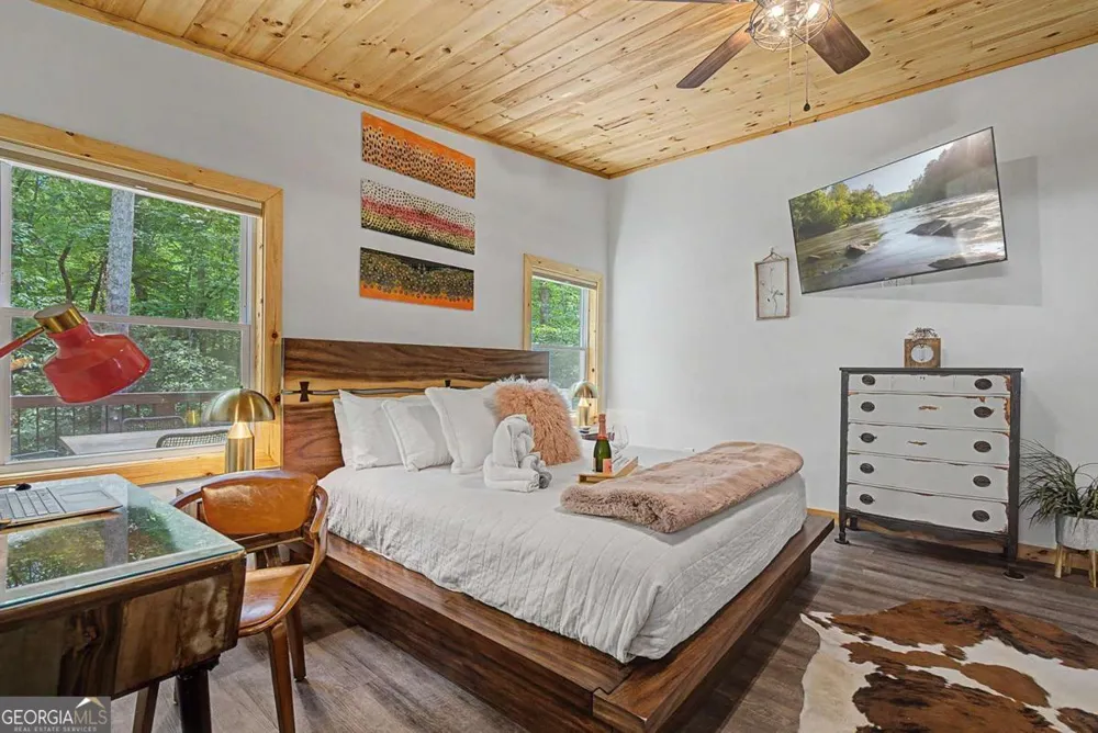 67 Citrine CT Ellijay, GA 30540
