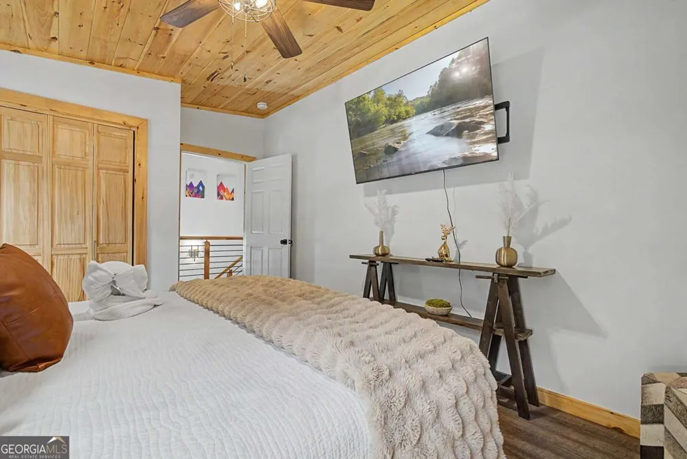 67 Citrine CT Ellijay, GA 30540