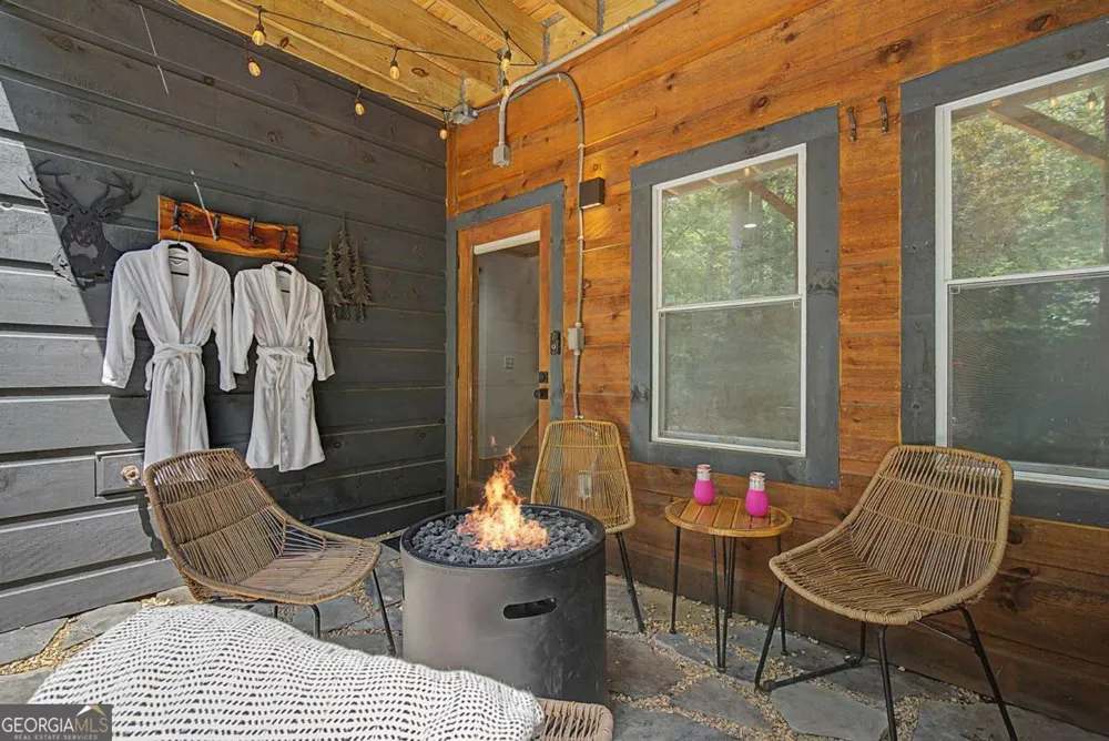 67 Citrine CT Ellijay, GA 30540