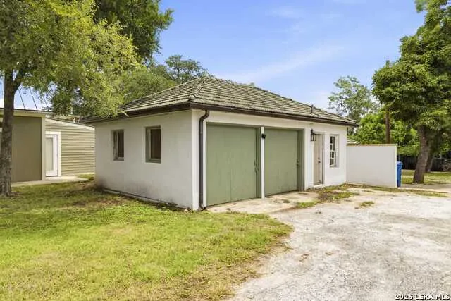 618 MAIN ST Kerrville, TX 78028