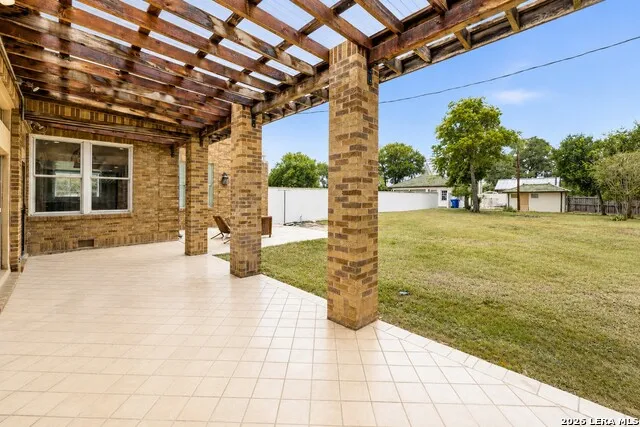 618 MAIN ST Kerrville, TX 78028
