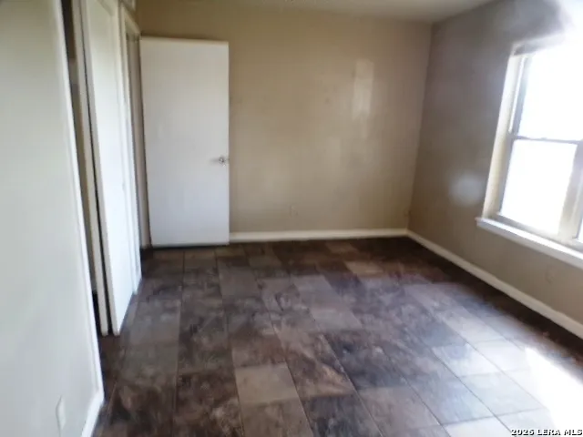 902 E CROCKETT ST Beeville, TX 78102