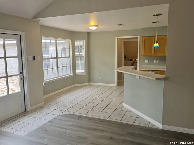 123 Scenic Oak Dr Floresville, TX 78114