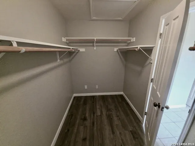 123 Scenic Oak Dr Floresville, TX 78114