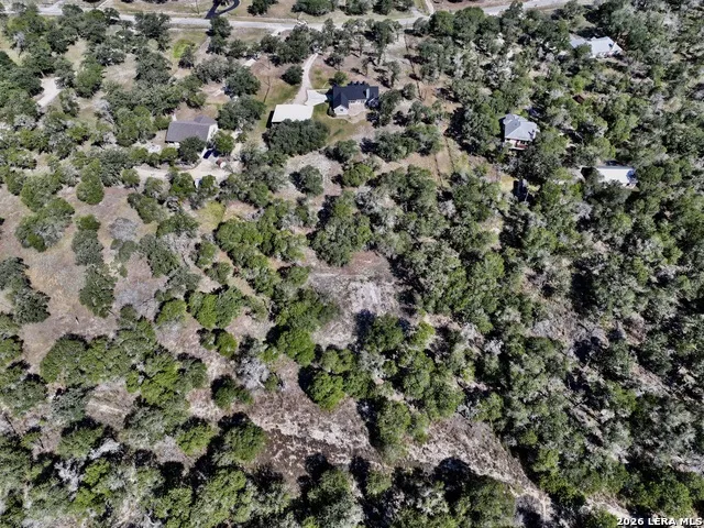 123 Scenic Oak Dr Floresville, TX 78114