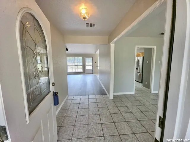 123 Scenic Oak Dr Floresville, TX 78114