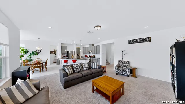 2704 Nueva Cordova Seguin, TX 78155