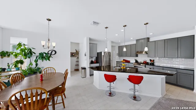 2704 Nueva Cordova Seguin, TX 78155