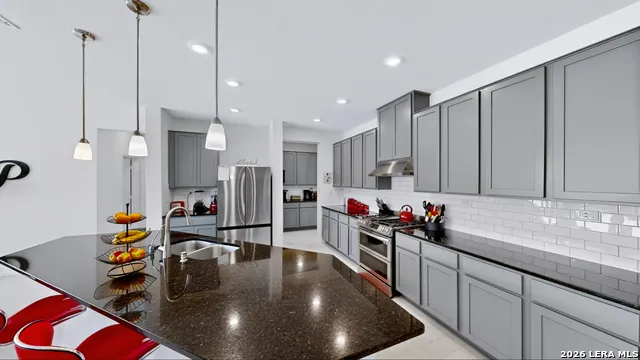2704 Nueva Cordova Seguin, TX 78155