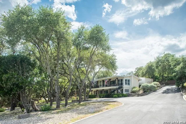 1558 Trail Ridge Dr Canyon Lake, TX 78133