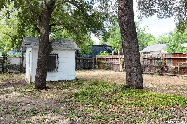 110 Whitman San Antonio, TX 78211