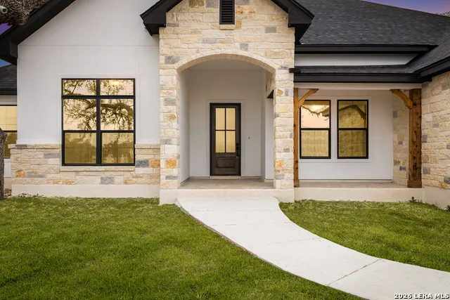220 TOUCAN DR Spring Branch, TX 78070