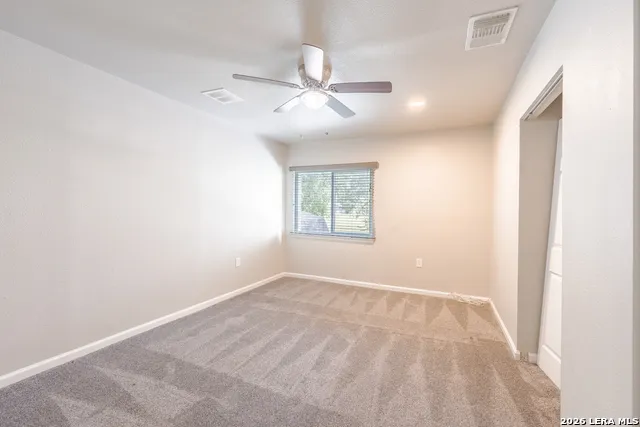 6807 Timberhill Leon Valley, TX 78238