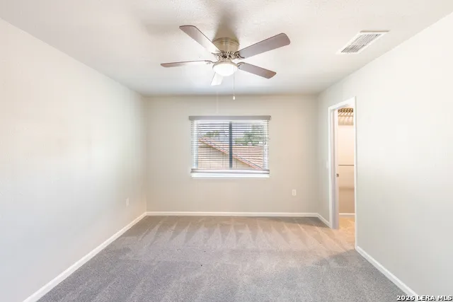 6807 Timberhill Leon Valley, TX 78238