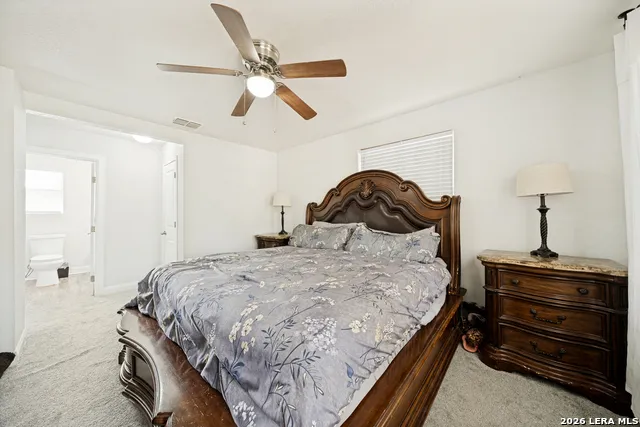 227 SHADY OAKS DR Floresville, TX 78114