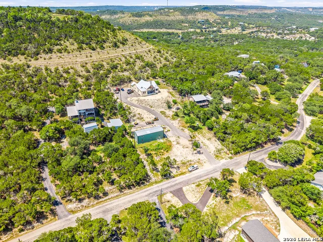 348 WHITE OAK DR Canyon Lake, TX 78133