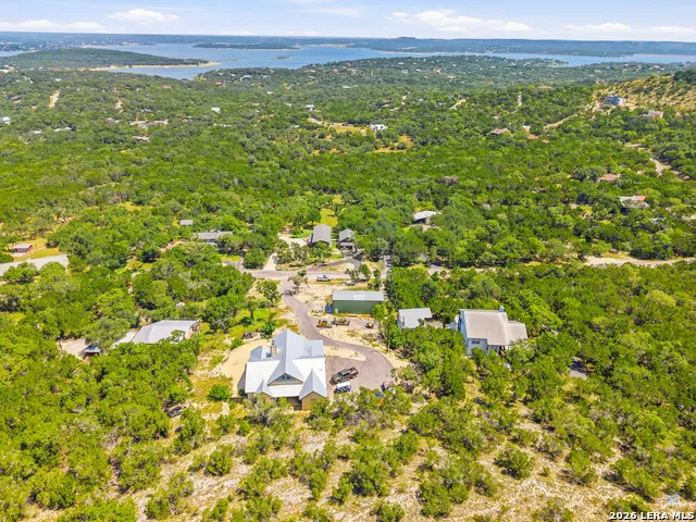 348 WHITE OAK DR Canyon Lake, TX 78133