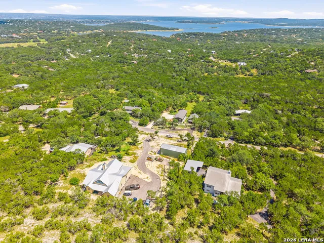 348 WHITE OAK DR Canyon Lake, TX 78133