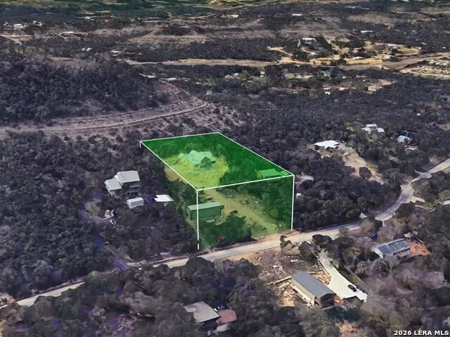 348 WHITE OAK DR Canyon Lake, TX 78133