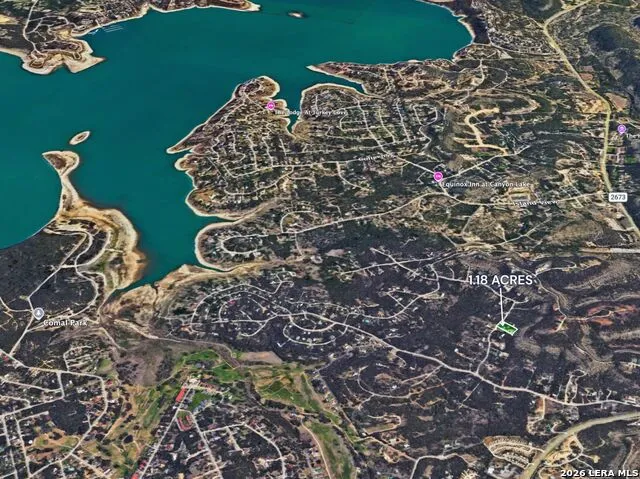 348 WHITE OAK DR Canyon Lake, TX 78133