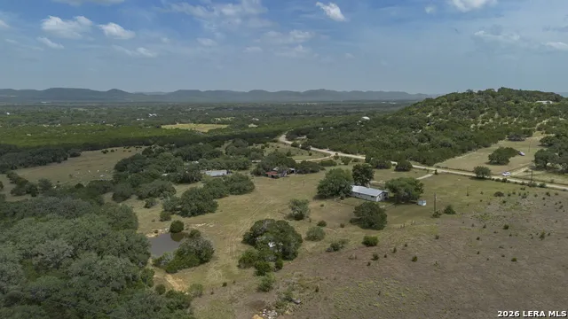 1628 COUNTY ROAD 357 Utopia, TX 78884