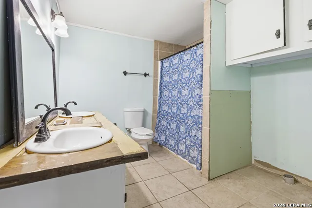 1628 COUNTY ROAD 357 Utopia, TX 78884