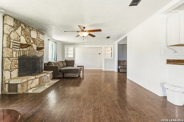 1628 COUNTY ROAD 357 Utopia, TX 78884