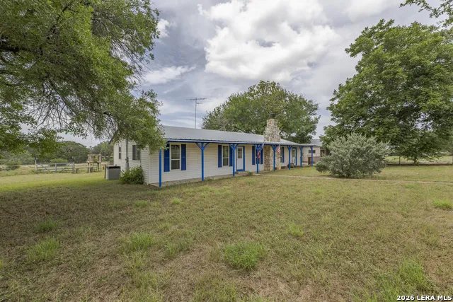 1628 COUNTY ROAD 357 Utopia, TX 78884