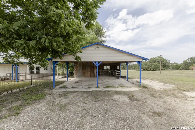 1628 COUNTY ROAD 357 Utopia, TX 78884