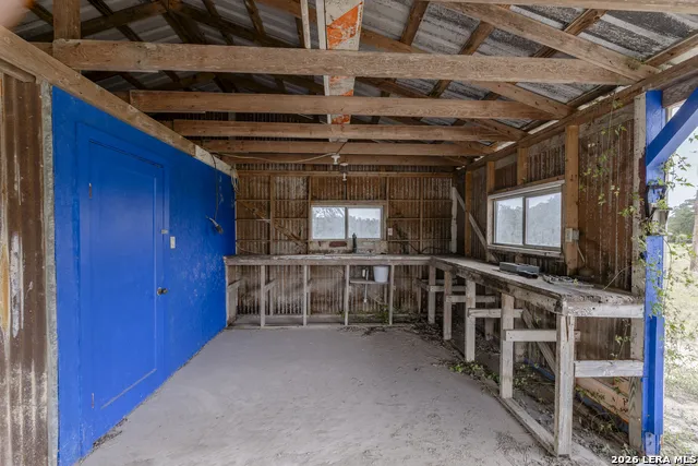 1628 COUNTY ROAD 357 Utopia, TX 78884