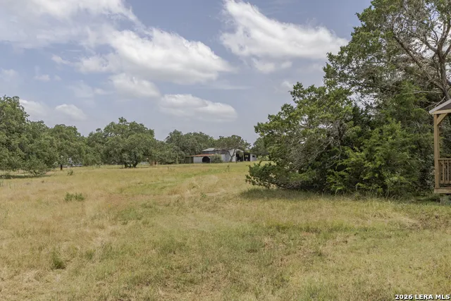 1628 COUNTY ROAD 357 Utopia, TX 78884