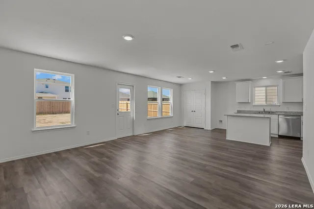4072 Bermuda Ln Seguin, TX 78155