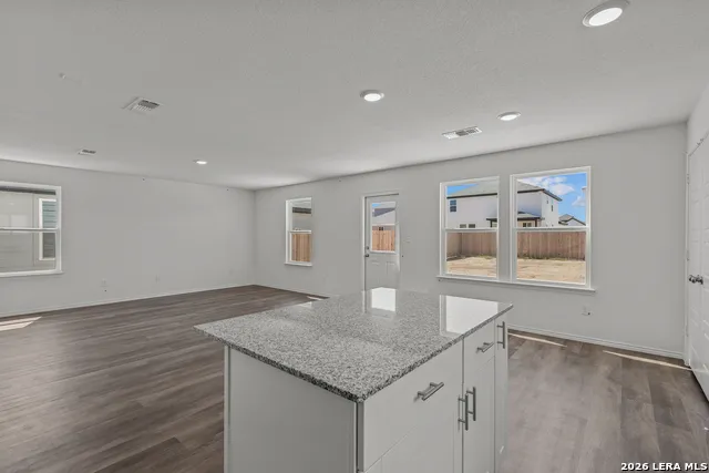 4072 Bermuda Ln Seguin, TX 78155
