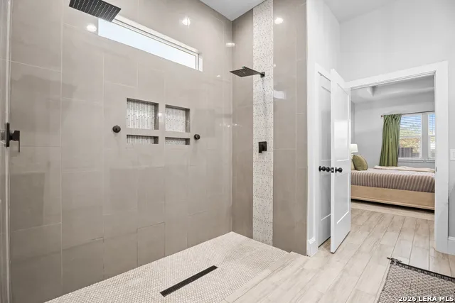 240 Eaglerock Poteet, TX 78065