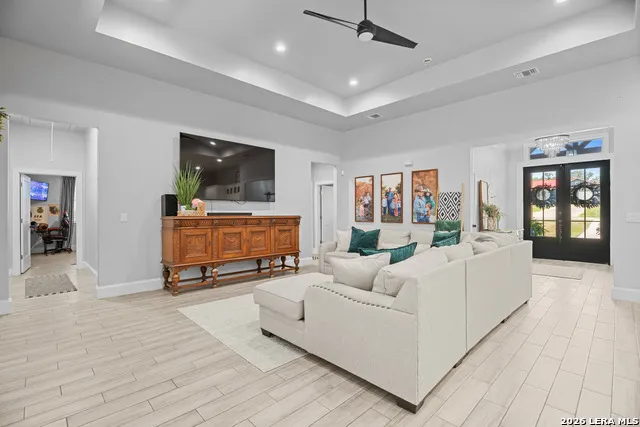 240 Eaglerock Poteet, TX 78065