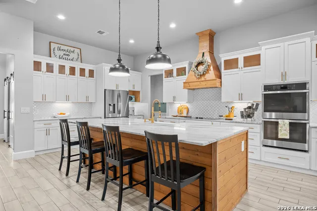 240 Eaglerock Poteet, TX 78065