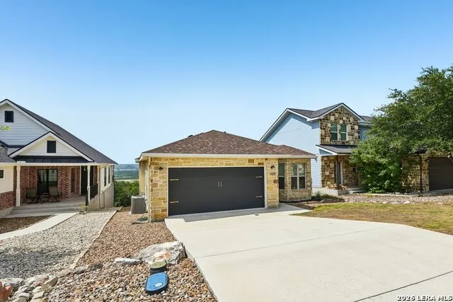 1025 Roanoke Kerrville, TX 78028