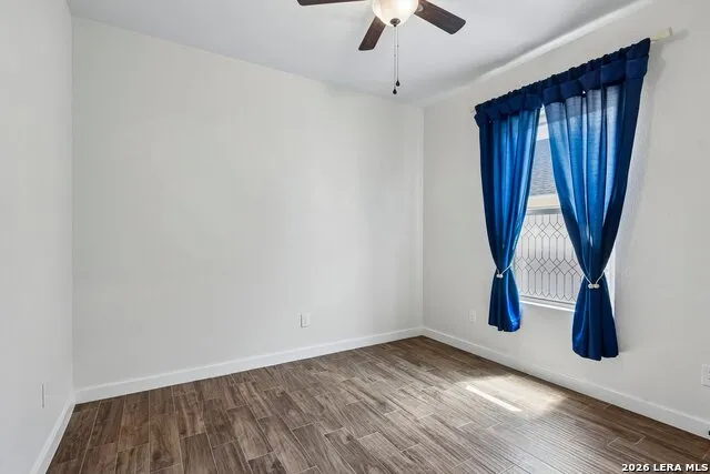 1025 Roanoke Kerrville, TX 78028