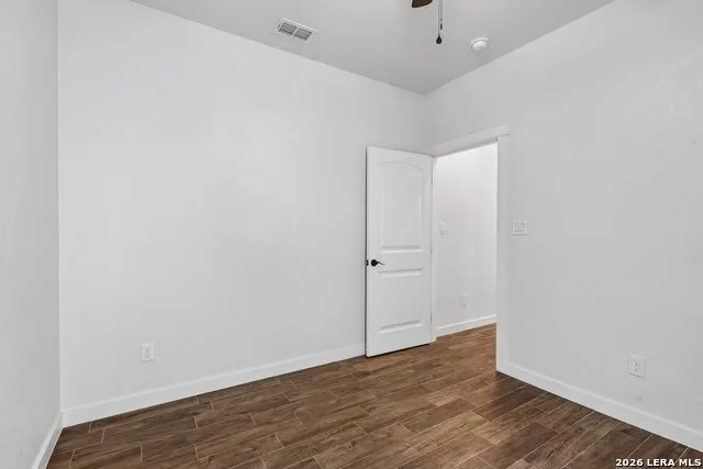 1025 Roanoke Kerrville, TX 78028
