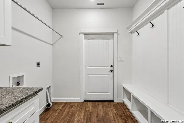 1025 Roanoke Kerrville, TX 78028